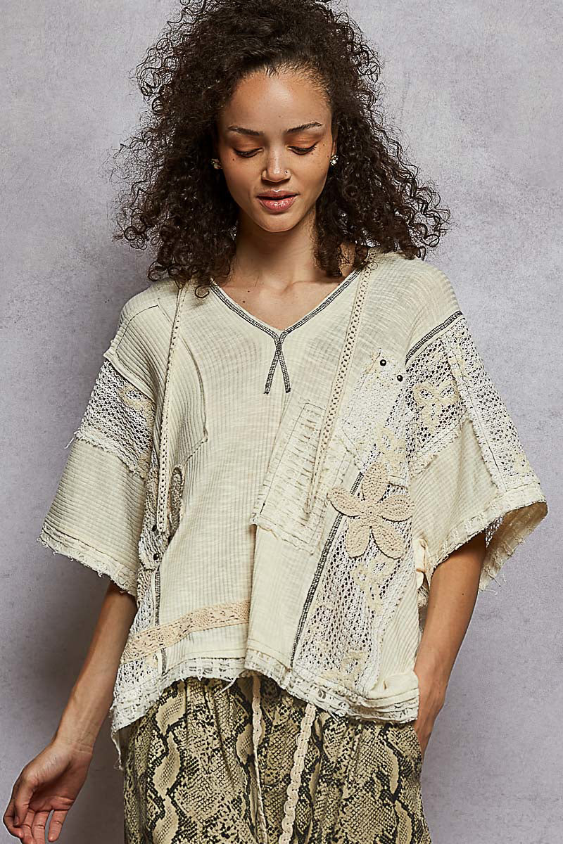 POL - V-Neck Short Sleeve Crochet Contrast Solid Top