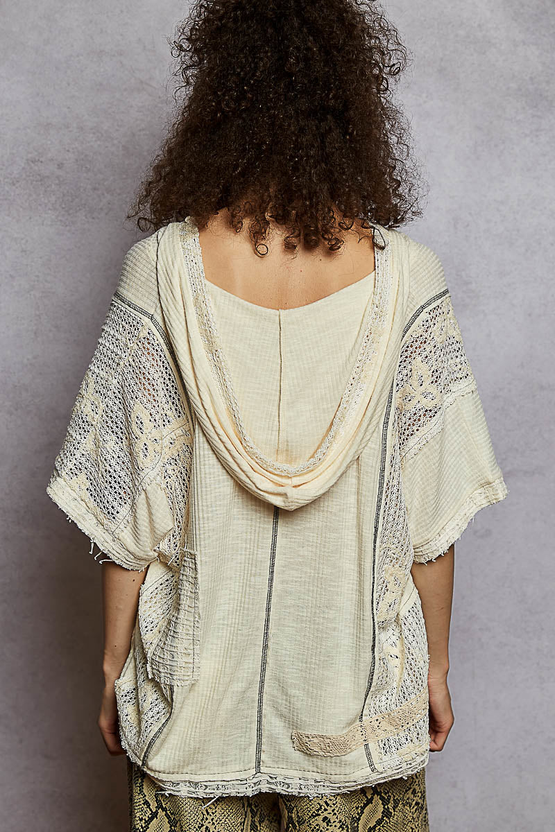 POL - V-Neck Short Sleeve Crochet Contrast Solid Top