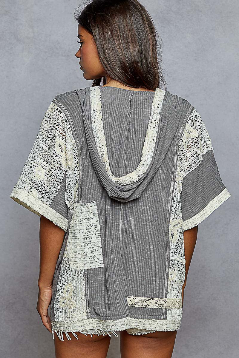 POL - V-Neck Short Sleeve Crochet Contrast Solid Top