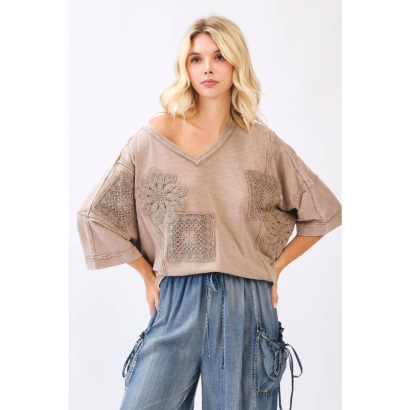 CROCHET PATCH OVERSIZED V-NECK SHORT SLEEVE TOP