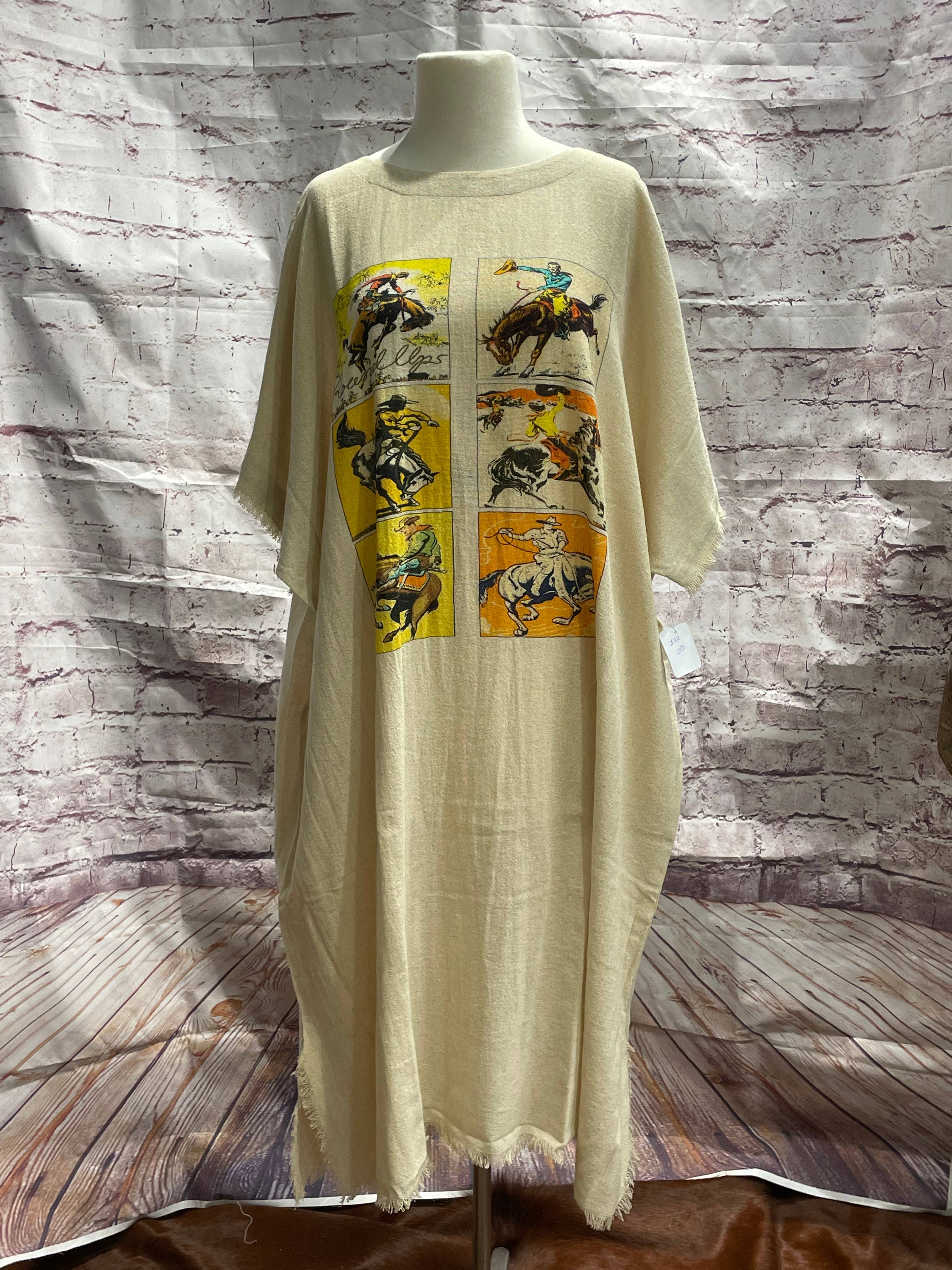 Ivory One Size Kaftan with Rodeo Graphic