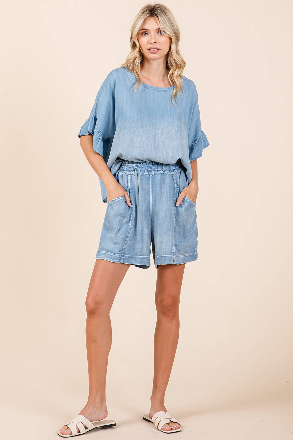 WASHED CHAMBRAY ELASTIC WAIST EASY FIT SHORTS