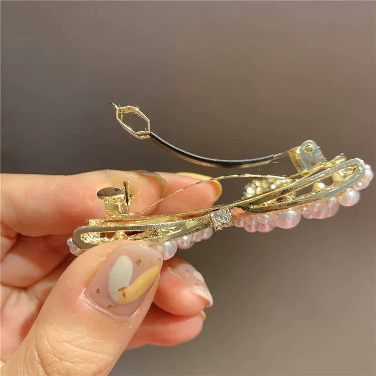 Pearl Bow Hair Clip – 5.5cm Elegant Spring Clip_CWAHA4676