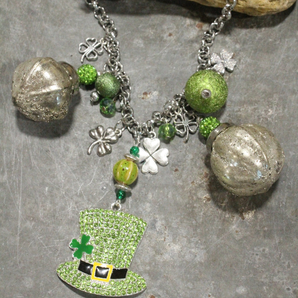 The Primitive Peddlers - Hats Off To Those Lucky Ladies Charm'd Necklace