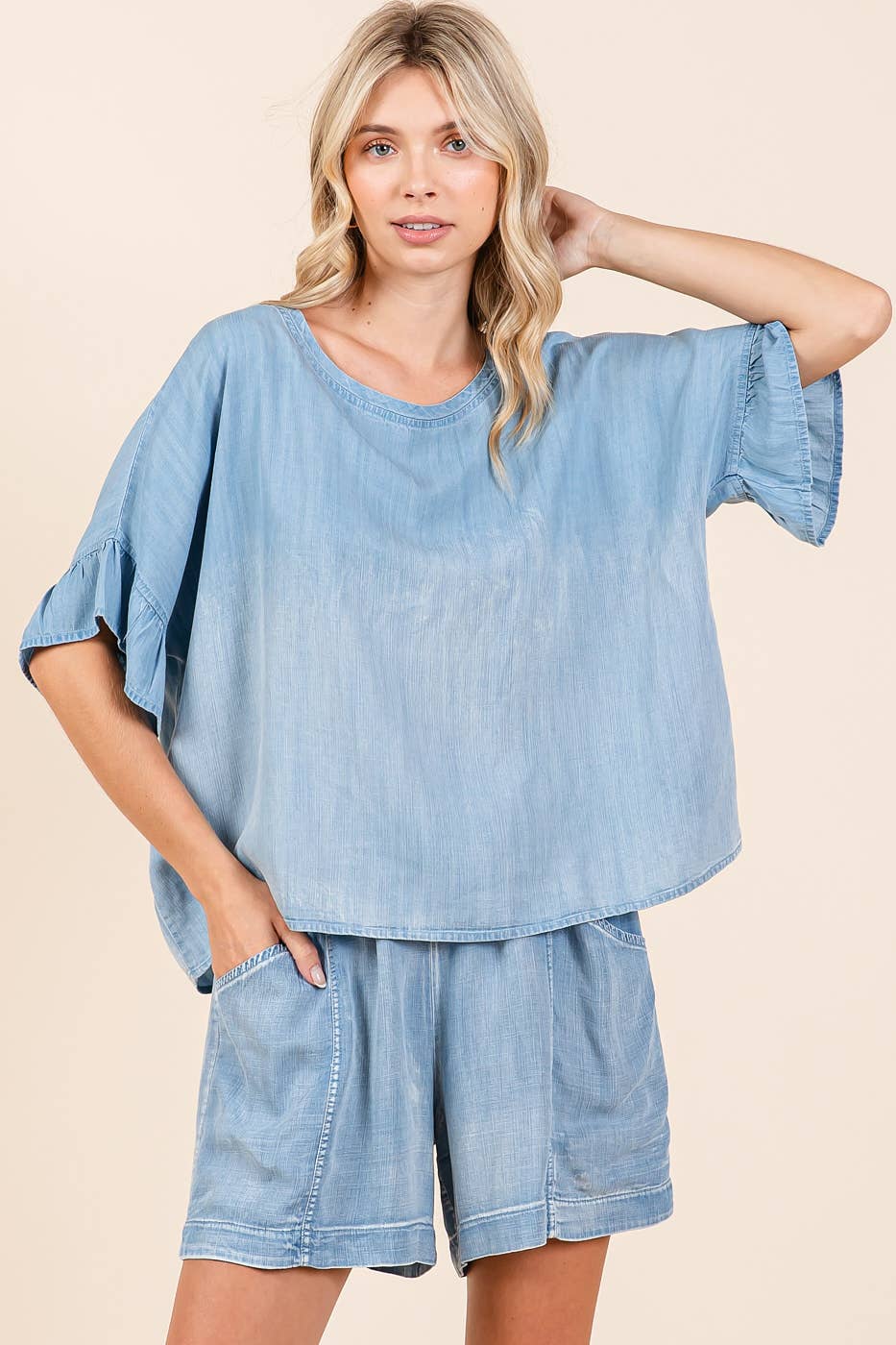 WASHED CHAMBRAY ELASTIC WAIST EASY FIT SHORTS