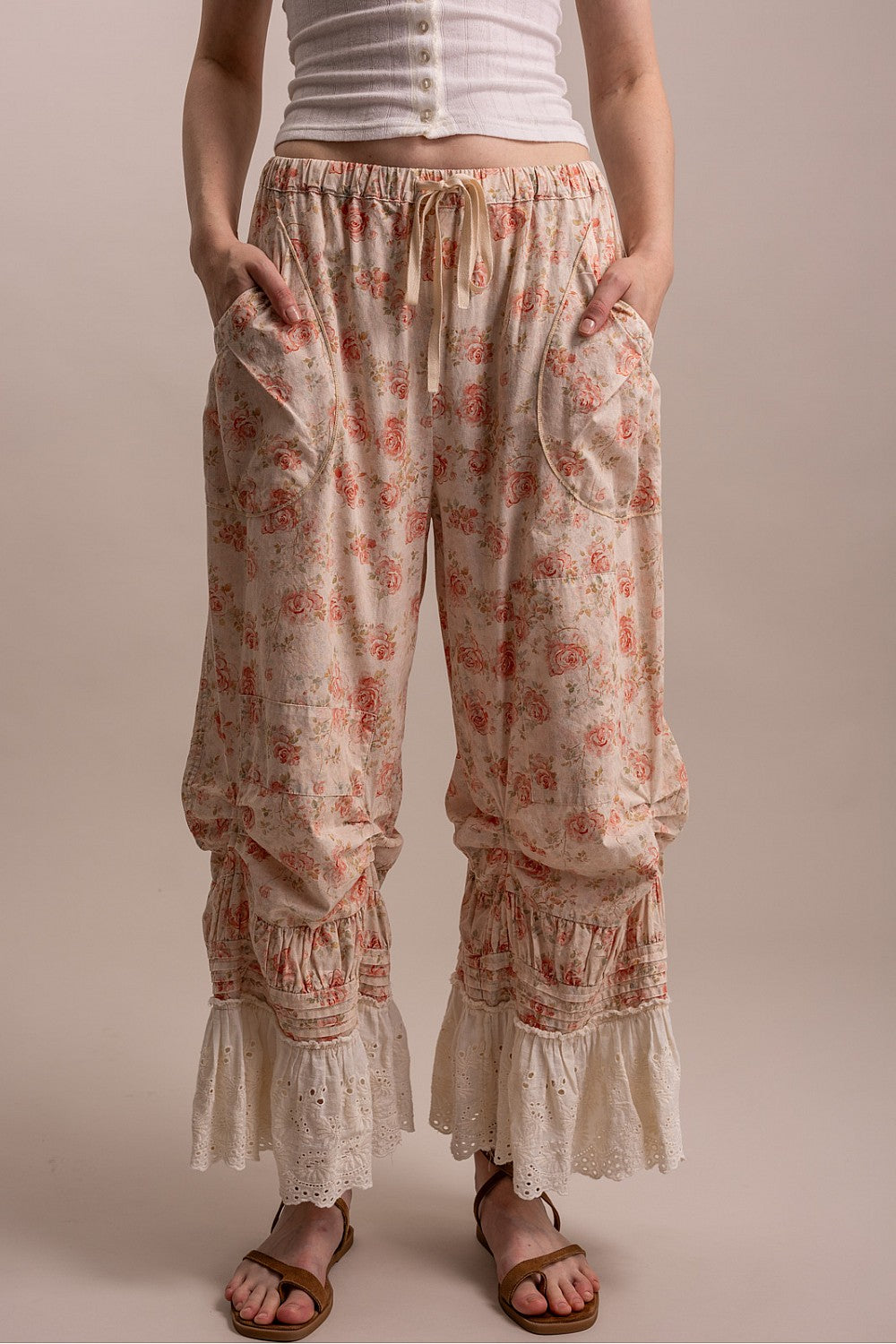 FLOWER PRINT RUFFLE LACE HEM PANTS
