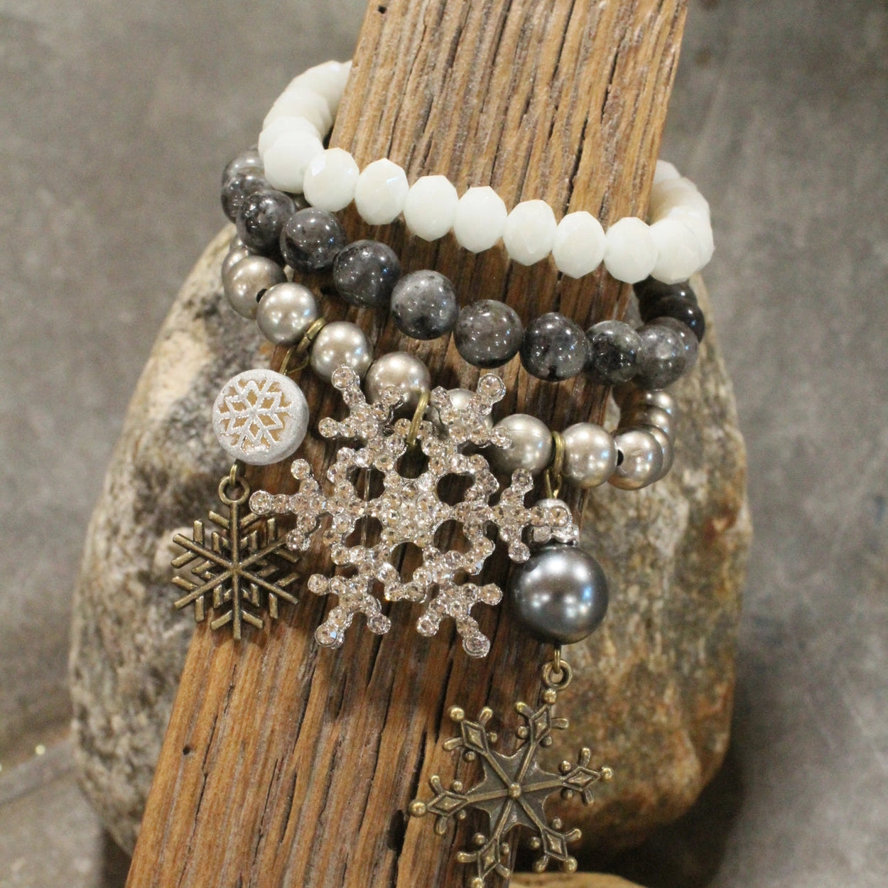 The Primitive Peddler - Snowflakes Falling Classy Bracelet Set