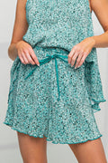 Easel Printed Pleated Shorts